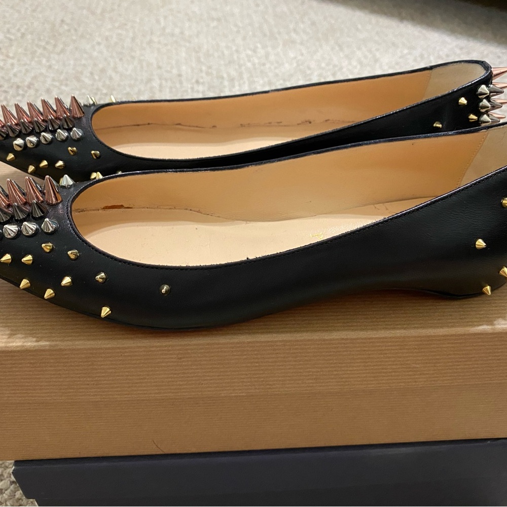 Auth Christian Louboutin Black and Gold Studded Flats